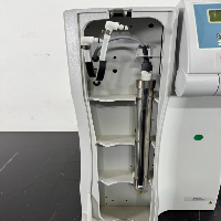 Thermo Scientific Barnstead GenPure Water Purification System image 2